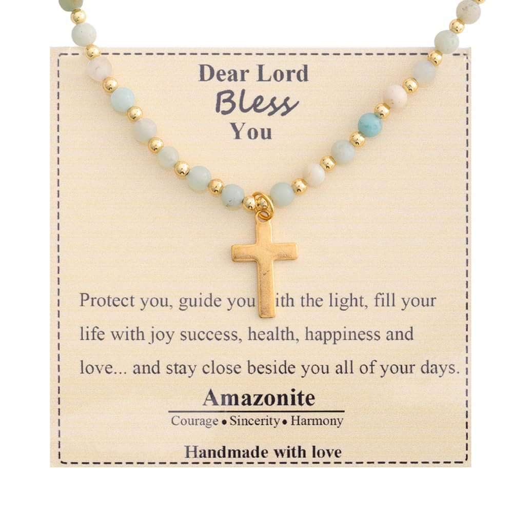 Collar de Cruz de Piedra Bendecida: Dije de Gema Natural y Detalle de Devoción Serena