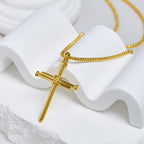 Collar con Dije de Cruz de Clavo en 3 Colores: Recordatorio de Fe para el Día a Día
