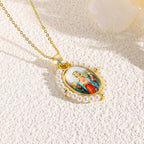 Collar con Dije de Ícono Sagrado: Detalle Suave de Fe para el Día a Día