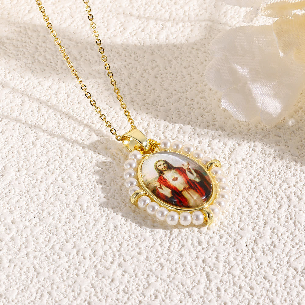Collar con Dije de Ícono Sagrado: Detalle Suave de Fe para el Día a Día