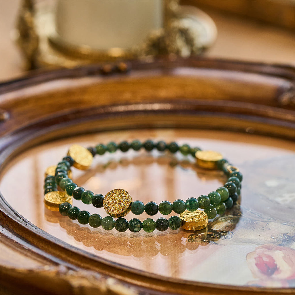 Pulsera Rosario de Alambre con Memoria de Ágata Musgo: Devoción para el Día a Día