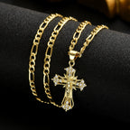 Collar Crucifijo Sagrado en 4 Estilos: Diseño Elegante y Recordatorio Fiel para Cada Día