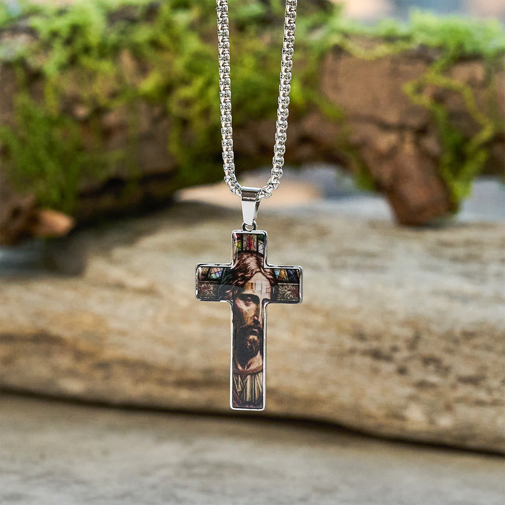 Collar de Cruz con Imagen Vitral: Fe con Arte Cerca del Corazón