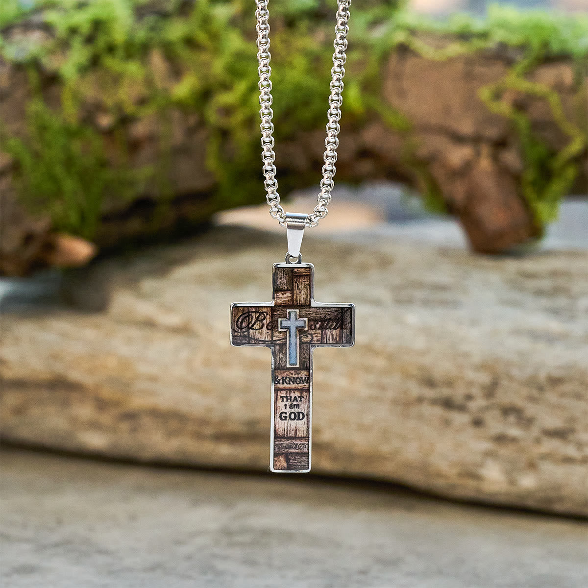Collar de Cruz con Imagen Vitral: Fe con Arte Cerca del Corazón