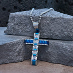 Collar de Cruz de Aleación con Circonia en 4 Colores: Símbolo de Fe Diario para tu Estilo