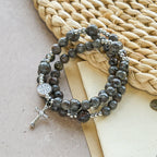 Pulsera Rosario de Piedra de Fuego con Brillo UV de 6 mm: Textura Cenizas y Devoción Iluminada