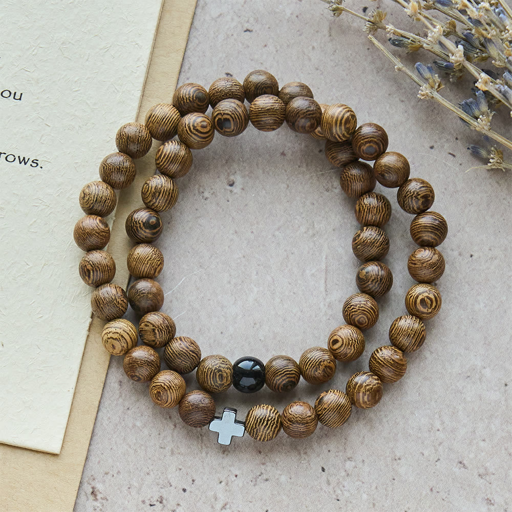 Pulsera de Cruz de Madera por Capas: Devoción Serena para el Día a Día