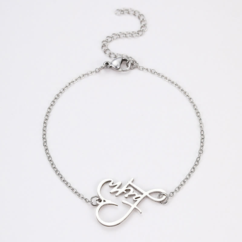 Pulsera de Cruz y Fe: Compañera Delicada de Gracia y Esperanza