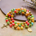 Pulsera Rosario Arcoíris de Fe Vibrante: Cuentas de Colores y Virgen Dorada Sagrada