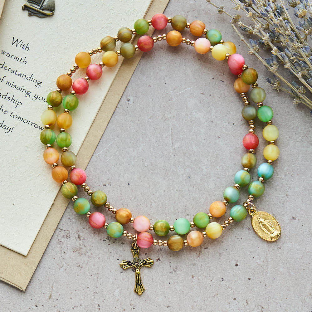 Pulsera Rosario Arcoíris de Fe Vibrante: Cuentas de Colores y Virgen Dorada Sagrada