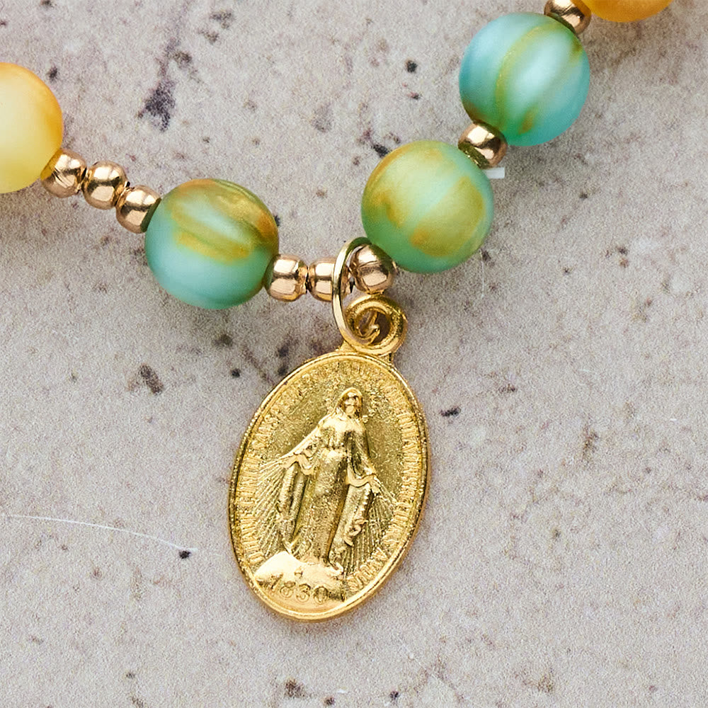 Pulsera Rosario Arcoíris de Fe Vibrante: Cuentas de Colores y Virgen Dorada Sagrada