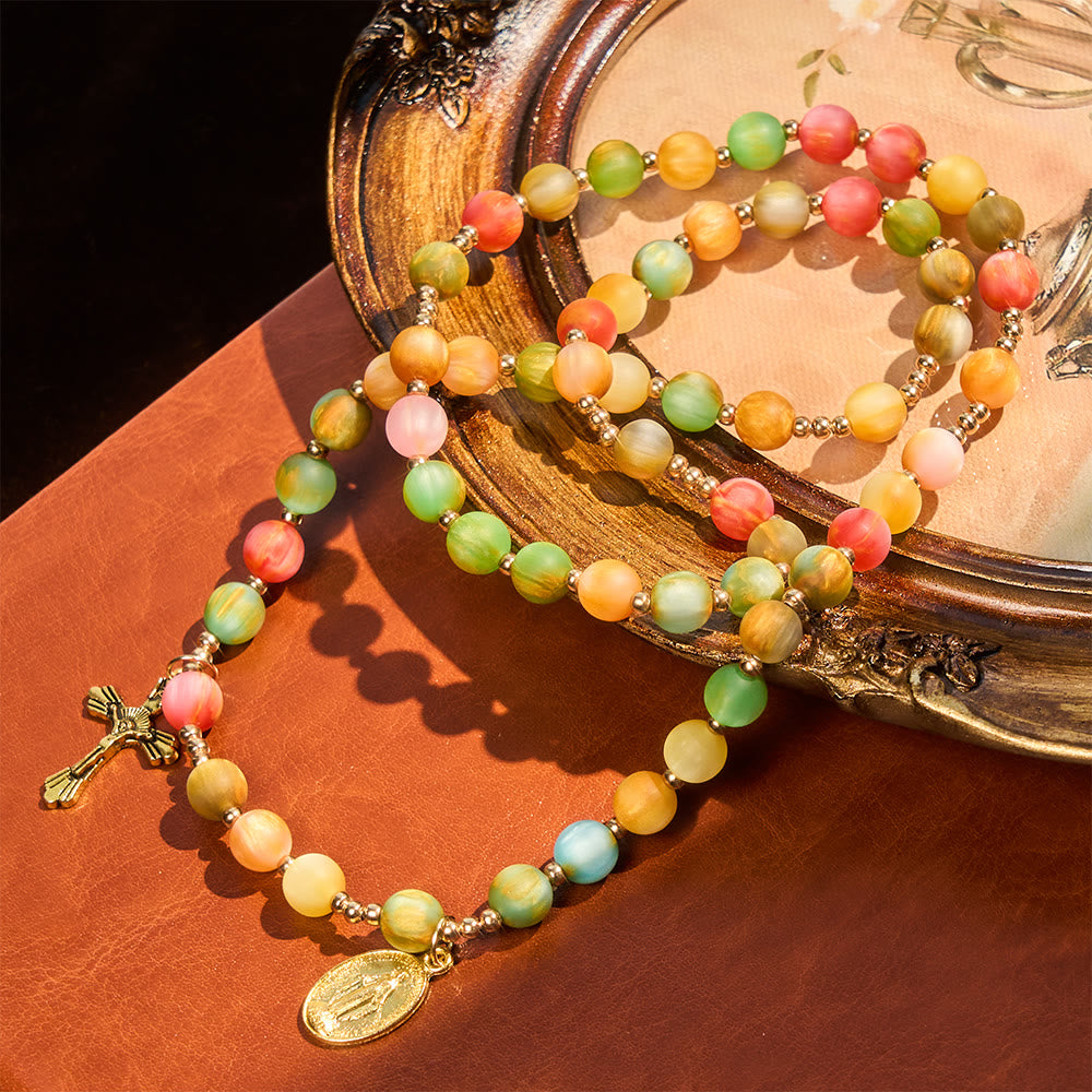 Pulsera Rosario Arcoíris de Fe Vibrante: Cuentas de Colores y Virgen Dorada Sagrada