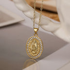 Collar de la Virgen en Tres Diseños: Compañero Firme para la Rutina Diaria