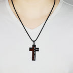 Collar de Cruz de Rugby/Baloncesto: Devoción para Amantes del Deporte