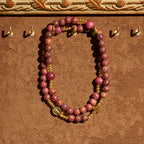 Pulsera Rosario Multicapa de Madera de Perilla con Cuentas Terrosas y la Virgen