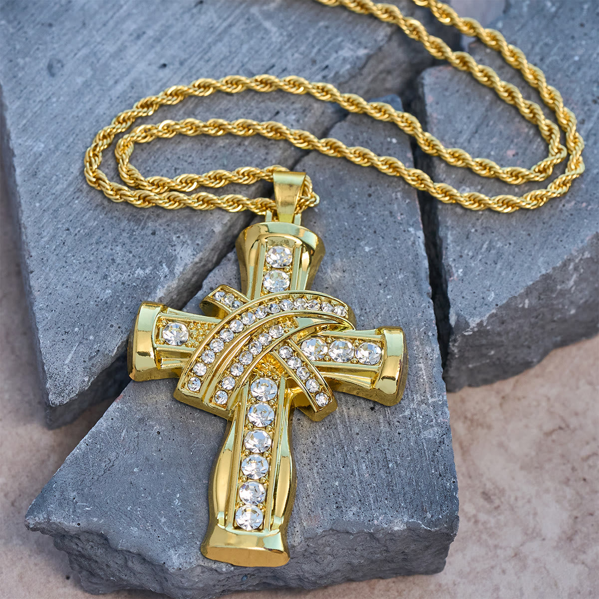 Collar de Cruz "Gracia y Gloria" con Resplandor Barroco en Dos Colores