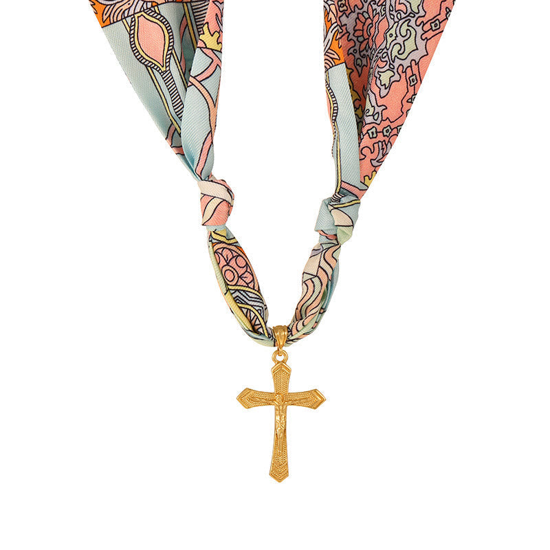 Serie de Collares de Cruz con Pañuelo de Patrones Vibrantes: Devoción Elegante Diaria