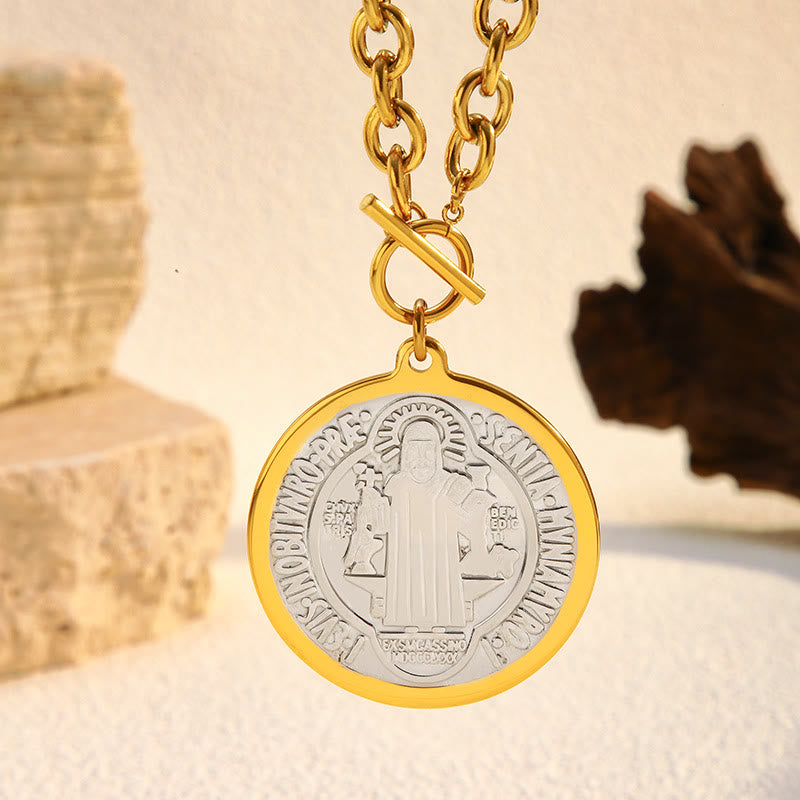 Collar con Medalla de San Benito en Dos Estilos: Devoción Firme para el Día a Día