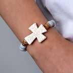 Pulsera de Cruz Texturizada Multiestilo: Devoción Marcada para el Día a Día