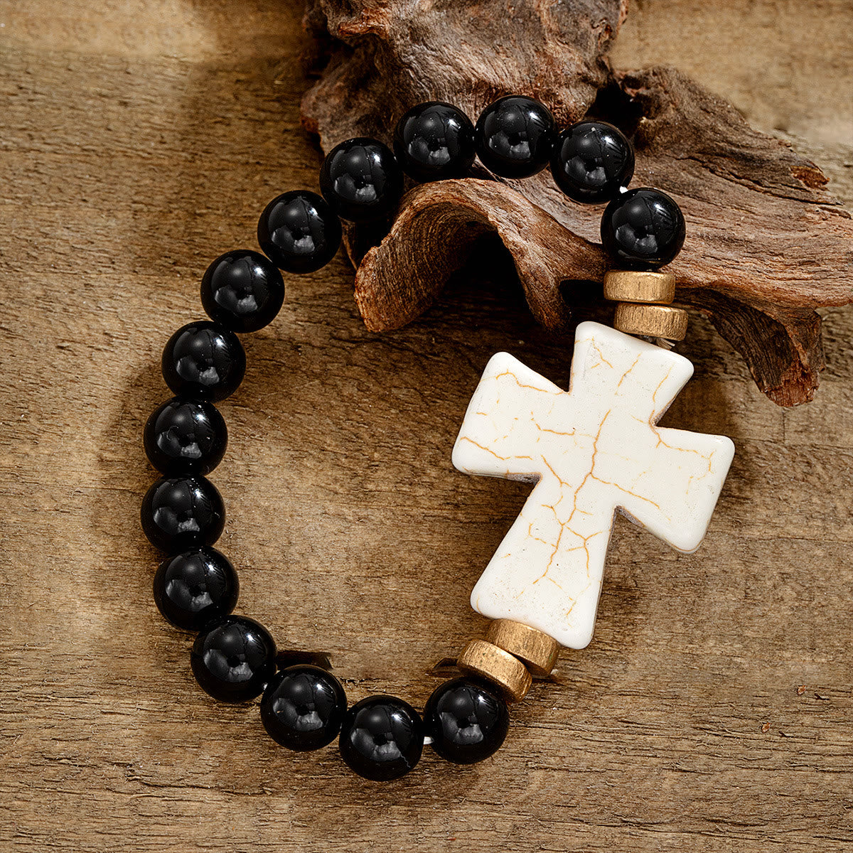Pulsera de Cruz Texturizada Multiestilo: Devoción Marcada para el Día a Día