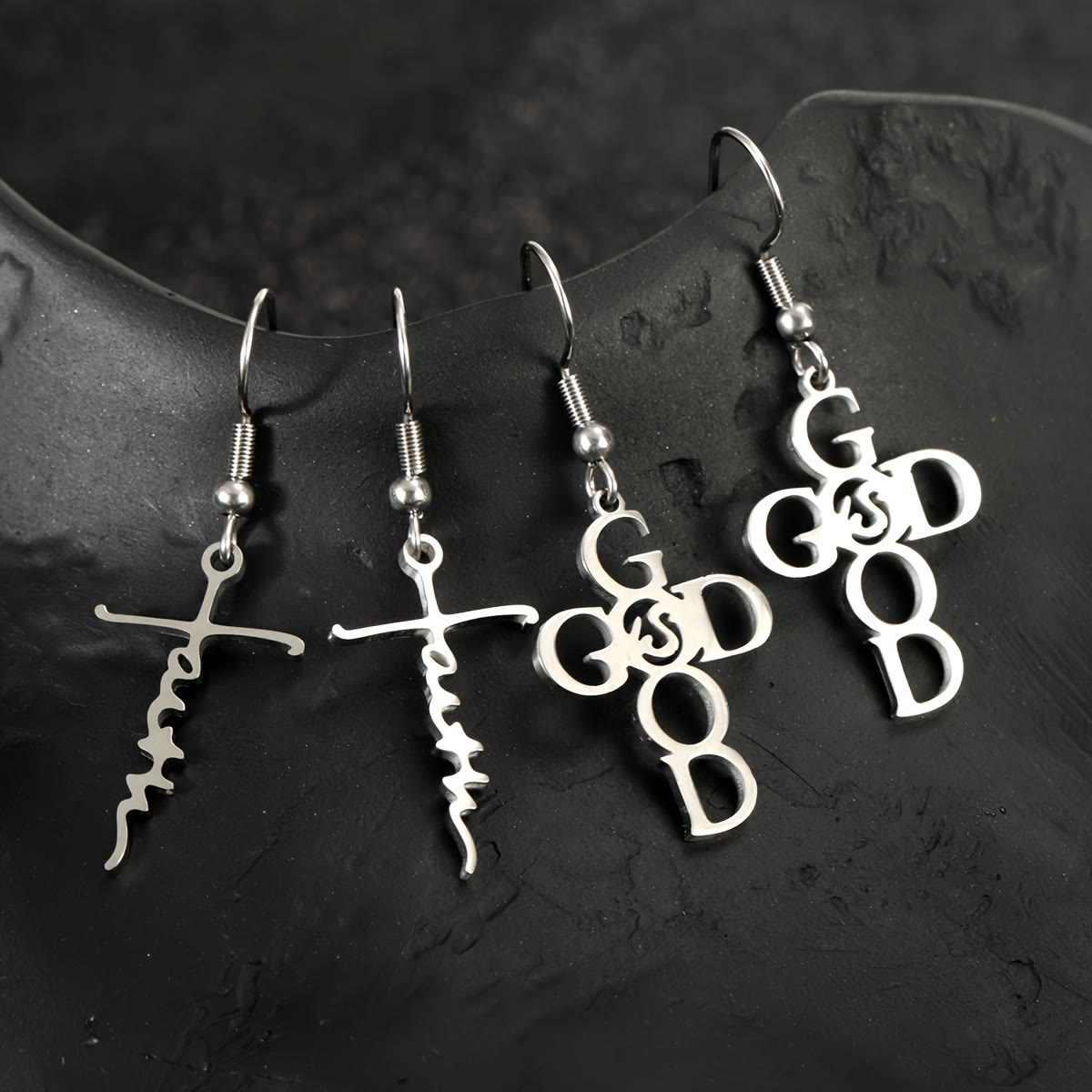 Aretes de Cruz y Gracia: Fe Delicada para el Día a Día