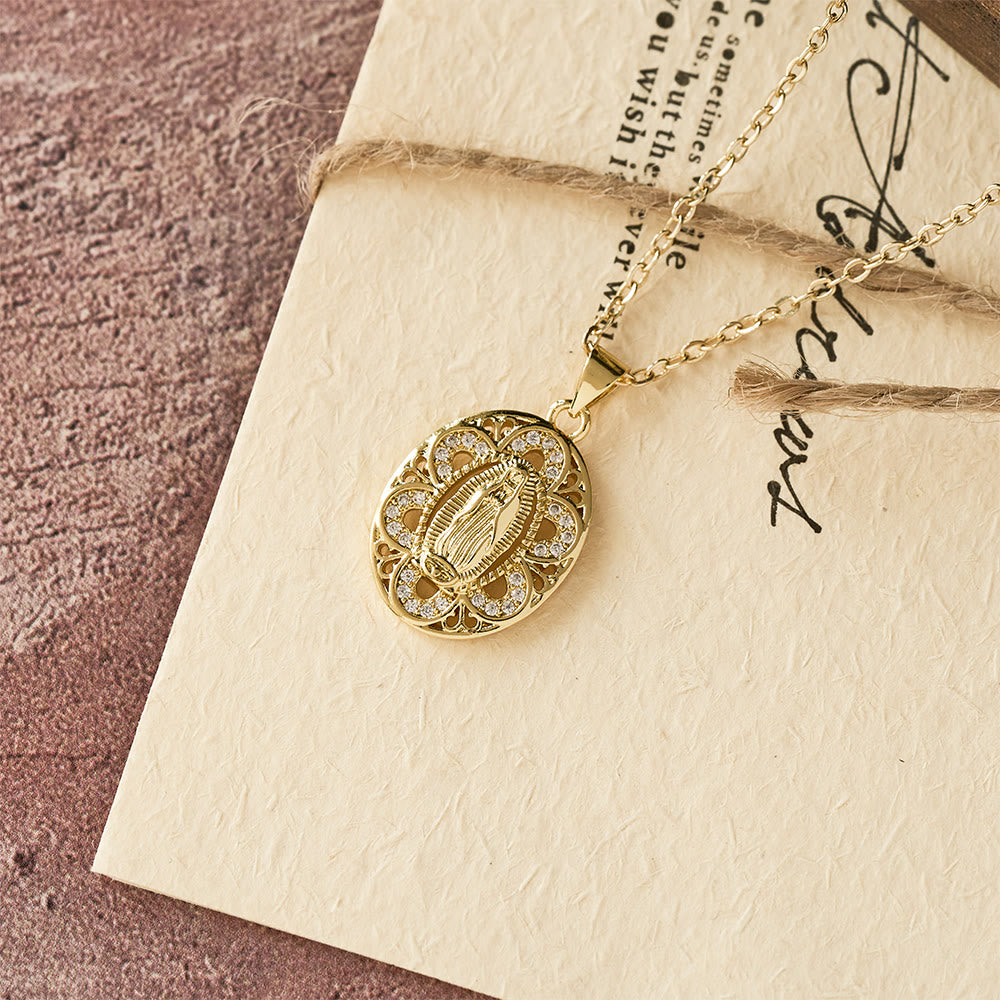 Collar de la Virgen en Tres Diseños: Compañero Firme para la Rutina Diaria
