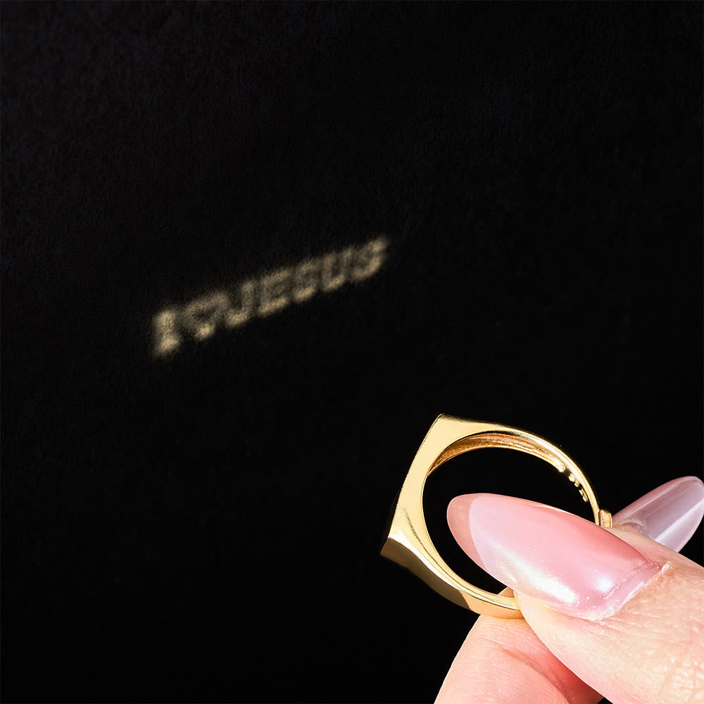 Anillo Esculpido en Luz "Amo a JESÚS": Amor Radiante para el Día a Día