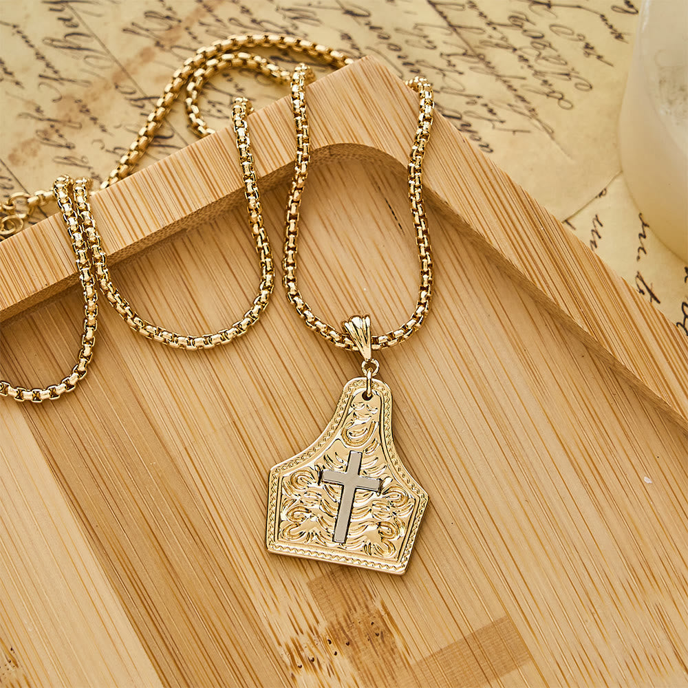 Collar con Dije de Cruz Ornamentada: Fe Firme para el Día a Día