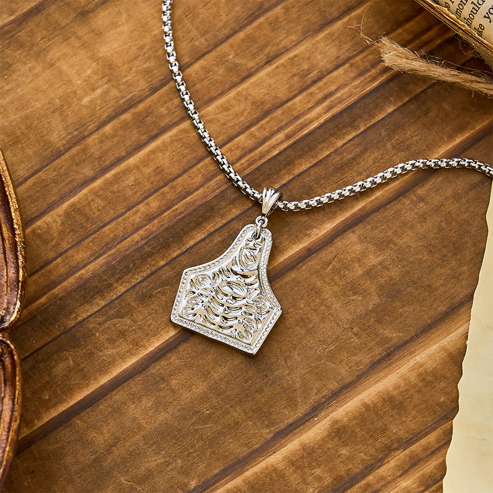Collar con Dije de Cruz Ornamentada: Fe Firme para el Día a Día
