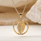 Collar Giratorio de la Virgen de Aparecida: Gracia Bicolor para el Día a Día