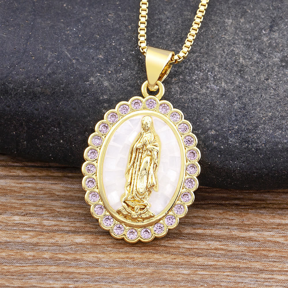 Collar de la Virgen en Tonos Suaves: Gracia que Calma los Días Ocupados