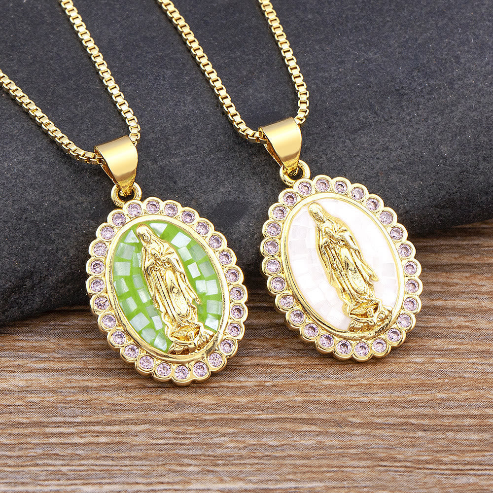 Collar de la Virgen en Tonos Suaves: Gracia que Calma los Días Ocupados