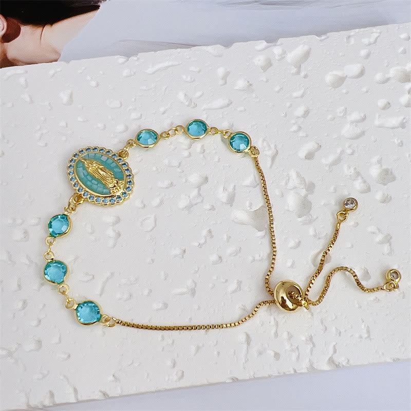 Pulsera de la Virgen con Circonia Multicolor: Recordatorio Sereno de Su Cuidado