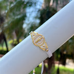 Pulsera de la Virgen de Varios Cordones: Recordatorio de Su Cuidado