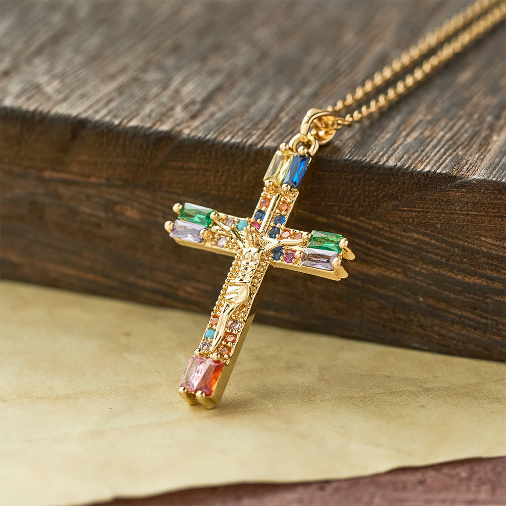 Collar de Acero de Titanio con Cruz de Circonita de Color Estilo Bohemio Retro