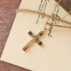 Collar de Acero de Titanio con Cruz de Circonita de Color Estilo Bohemio Retro