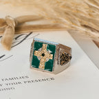 Anillo de Bendición Celta Irlandesa con Crucifijo Vintage y Clásico: Símbolo de Elegancia