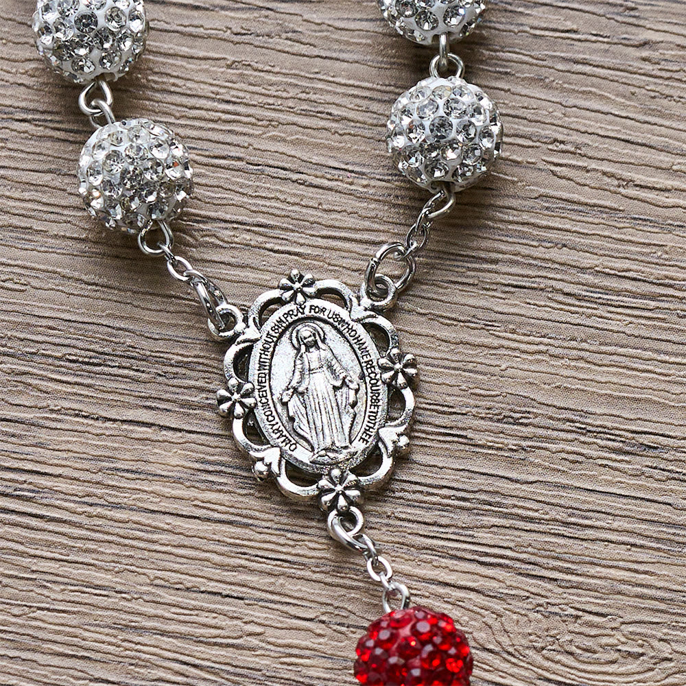 Collar de Gemas Redondas de Plata de 10 mm con Medalla Milagrosa y Crucifijo