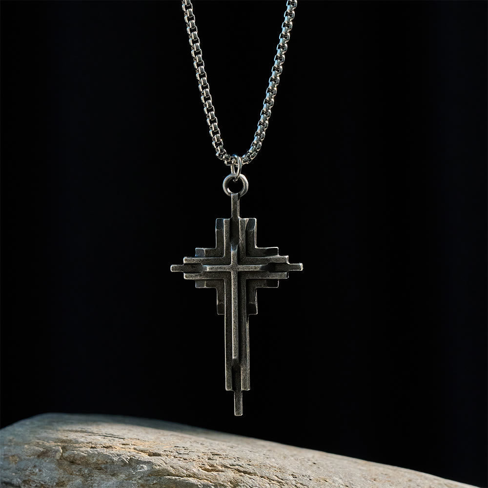 Collar de Cruz de Aleación Estructurada: Joyería de Fe Moderna por Capas