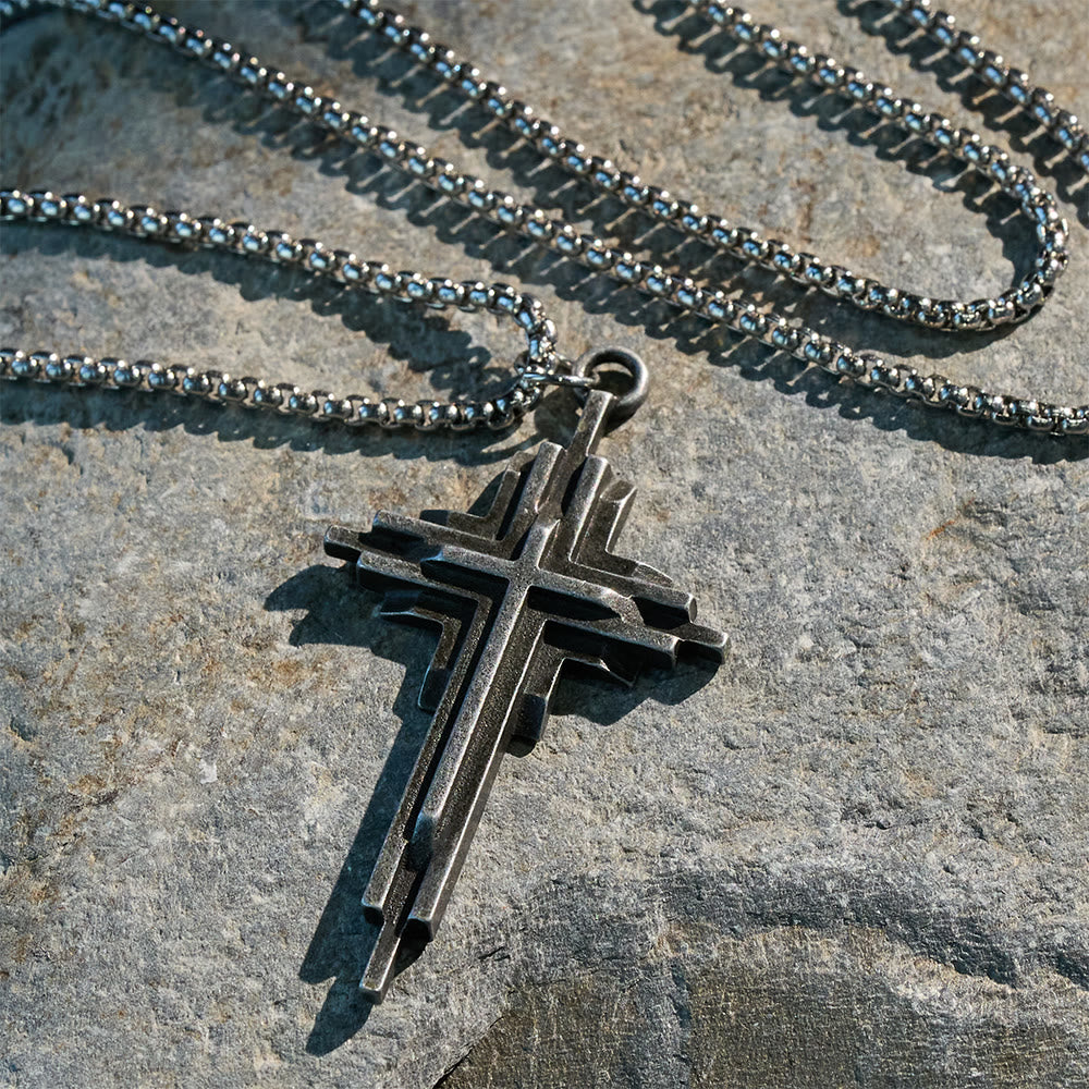 Collar de Cruz de Aleación Estructurada: Joyería de Fe Moderna por Capas
