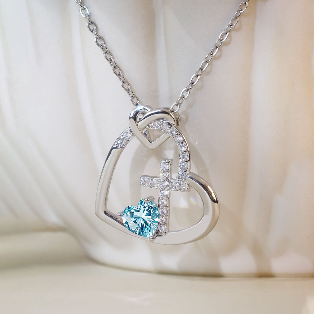 Collar de Cruz del Sagrado Corazón con Detalle de Color: Vínculo Diario con Su Amor