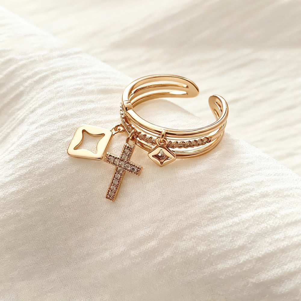 Anillo de Banda por Capas con Dije de Cruz Brillante: Recuerda Su Paz Serena