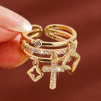 Anillo de Banda por Capas con Dije de Cruz Brillante: Recuerda Su Paz Serena