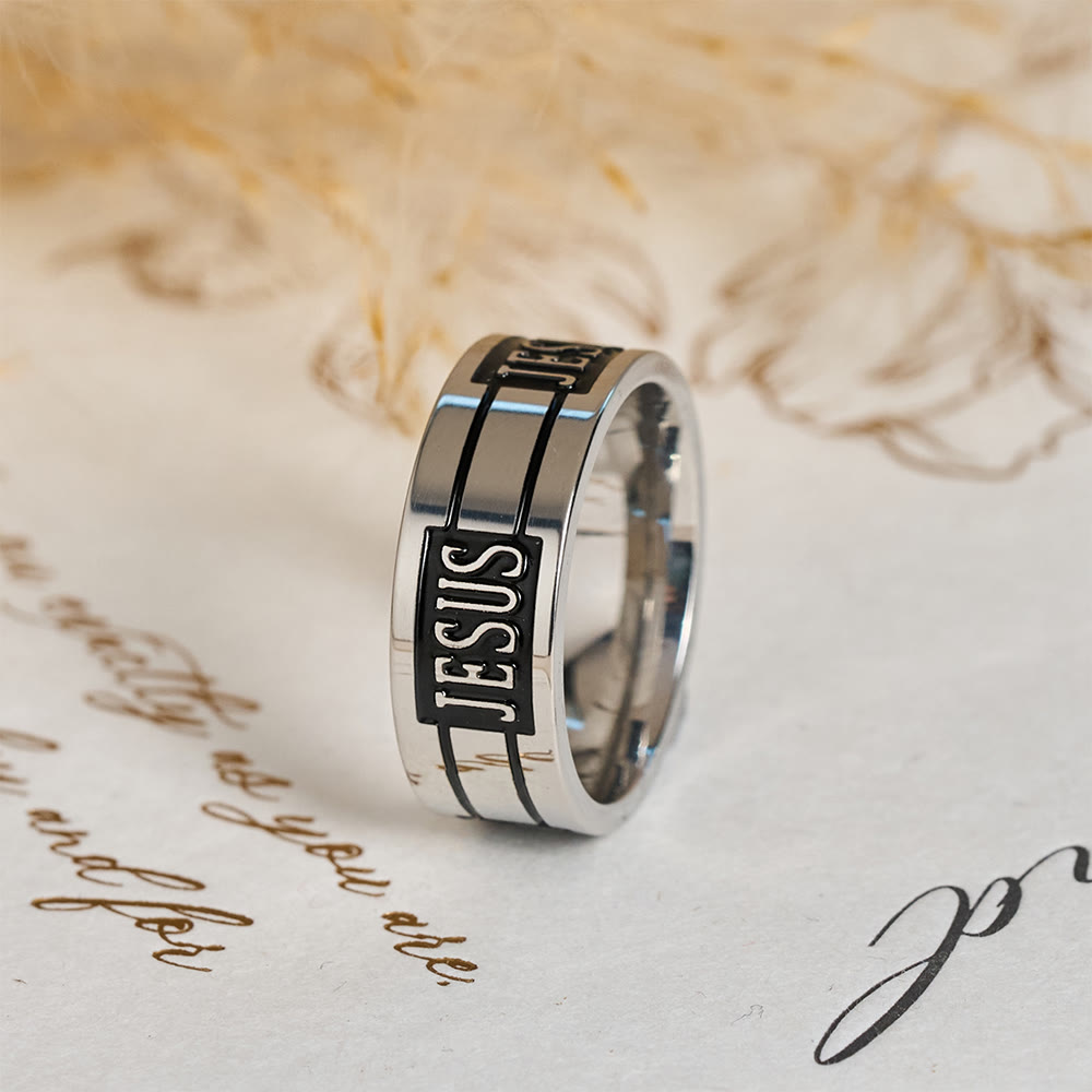 Anillo de Metal con Letras "JESÚS": Lleva Su Gracia en tu Día a Día