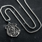 Collar de San Miguel Envejecido Oscuro: Lleva Su Fuerza en el Día a Día