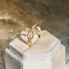 Anillo Cruz Mobius Dorado/Plata: Lleva Su Gracia en tu Día a Día