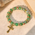 Pulsera de Cruz de Ágata Verde Esmerilada y Cristal Blanco: Fe Suave con Textura Luminosa