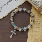 Pulsera de Cruz de Ágata Verde Esmerilada y Cristal Blanco: Fe Suave con Textura Luminosa