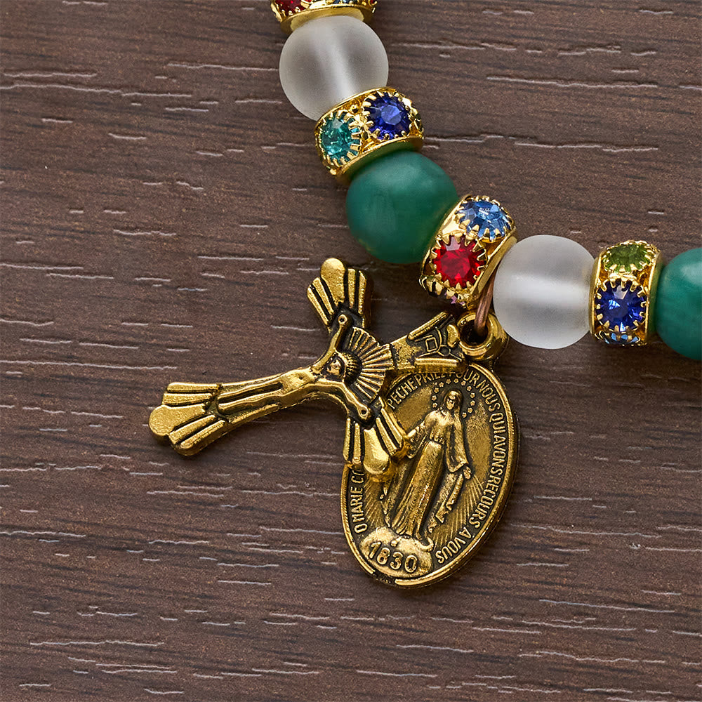 Pulsera de Ágata Esmerilada Suave con Crucifijo y la Virgen: Recuerda Su Tierno Amor