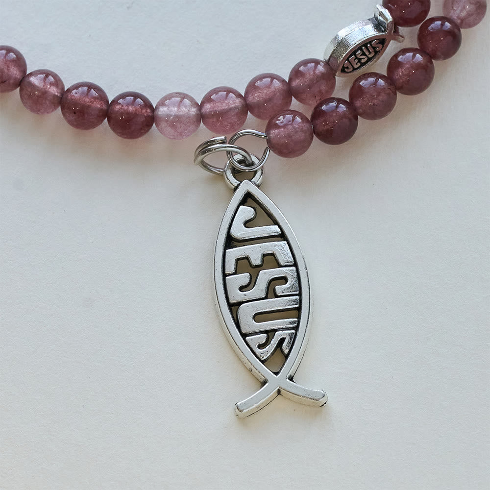 Pulsera de Cuarzo Fresa con Crucifijo y Dije Ichthys
